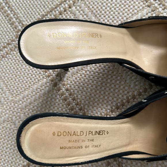 Donald Pliner mules, black size 8.5 EUC, only worn inside, - Picture 3 of 5